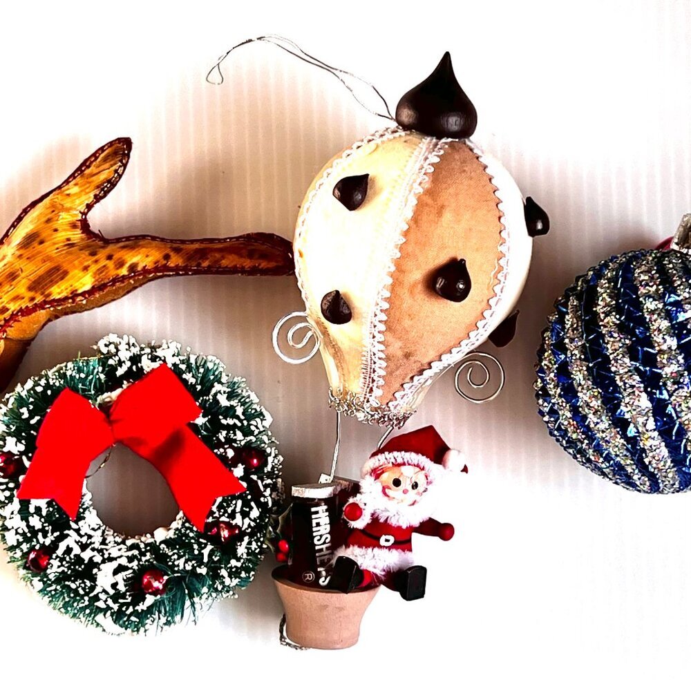4) HOLIDAY ORNAMENTS - RARE VINTAGE! - Picture 6 of 15